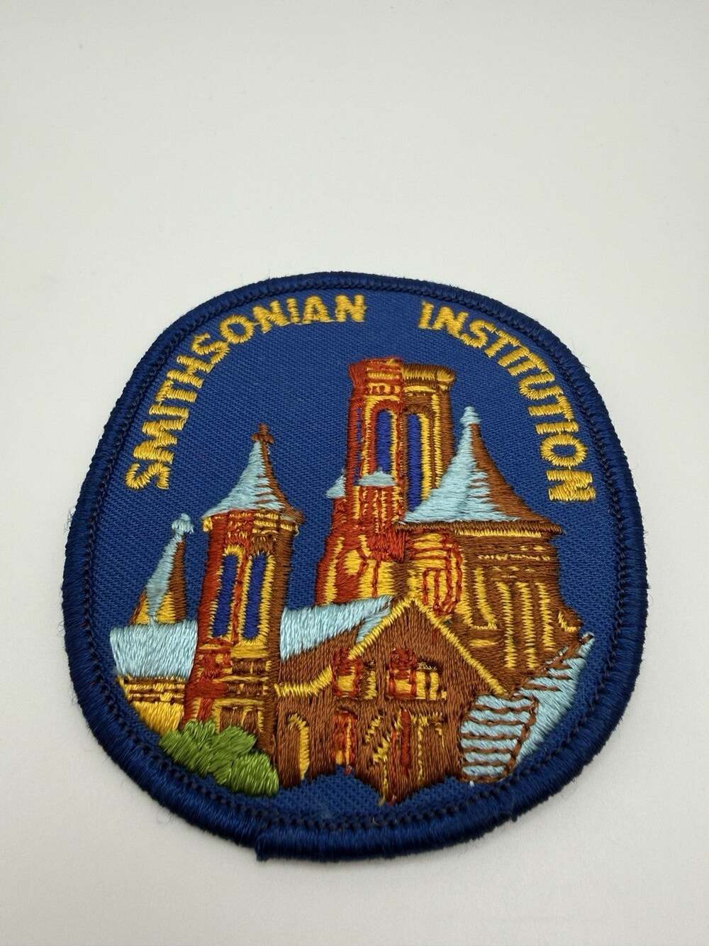 Vintage Smithsonian Institute Castle Patch Washington DC Travel Souvenir Jacket